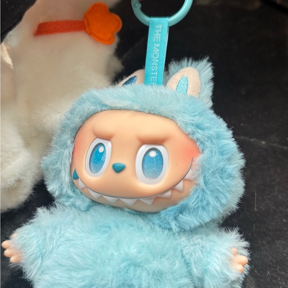 Pop Mart Big Energy Labubu Hope  + Costume - Picture 2 of 7